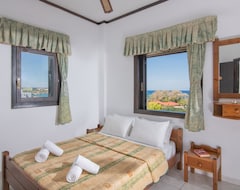 Hotel Iliostasi Beach (Chersonissos, Greece)