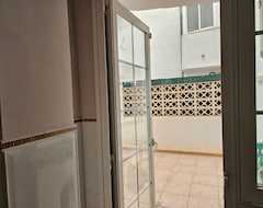 Toàn bộ căn nhà/căn hộ Two Bedroom, Two Bathroom Apartment With Swimming Pool. (Roquetas de Mar, Tây Ban Nha)