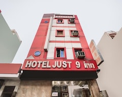 Hotel Just9 Inn (Lucknow, Indien)