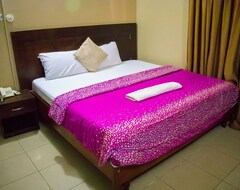 Hotel Golden Destiny International (Lagos, Nigeria)