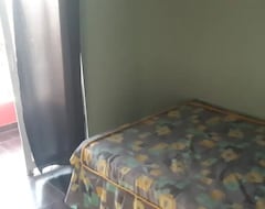 Entire House / Apartment Lindo Sobrado Com Piscina Wi-fi Em Caraguatatuba Até 10 Pessoas (Algodão de Jandaíra, Brazil)