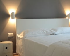 Hotel Lamia room rentals (Matera, Italy)