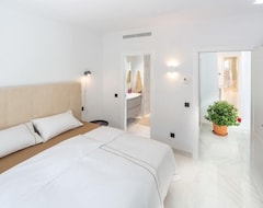 Hotel Apartamentos Jardines de las Golondrinas (Marbella, Spain)