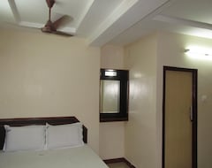 Khách sạn Hotel DKR Residency (Tirupati, Ấn Độ)