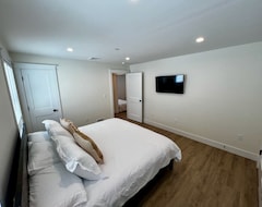 Hele huset/lejligheden Luxury New 1br 950 Sq Ft Apartment. Sleeps 4. Stocked Kitchen, 2 Tvs, Parking. (Montgomery, USA)