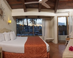 Khách sạn Cabo Blanco Hotel & Marina (Barra de Navidad, Mexico)