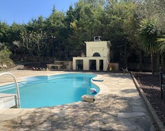 Cijela kuća/apartman Provencal villa any comfort with swimming pool 8 pers (Poulx, Francuska)