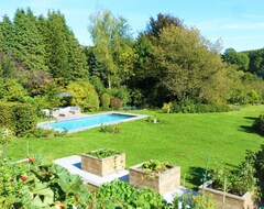 Toàn bộ căn nhà/căn hộ Bright And Comfortable Country Villa With Swimming Pool, Tennis, Cinema (Chaumont-Gistoux, Bỉ)