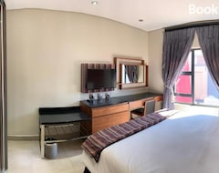Hotel 66 On Dorp (Polokwane, South Africa)
