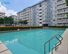 Otel Dj Place Staycation In Quezon City At Trees Residences (Manila, Filipinler)