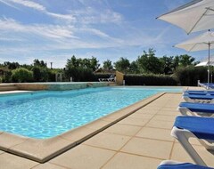 Cijela kuća/apartman Holiday Between The Forests Of Dordogne Valley, Each District Has Its Own Pool (Souillac, Francuska)