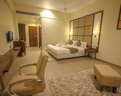 Hotel Utsav Square (Latur, Indija)