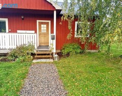 Hele huset/lejligheden Litet Hus Pa Gard Med Utsikt Over Indalsalven (Timra, Sverige)