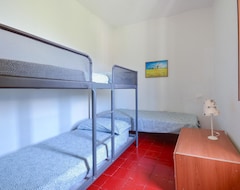 Cijela kuća/apartman 5 Bedroom Accommodation In Bergotto (Berceto, Italija)