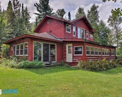 Entire House / Apartment Serene Wilderness Acres Cabin With Views On Bear Lake (McGrath, USA)