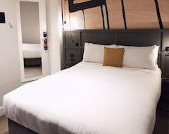 Hotel The Woolstore 1888 By Ovolo (Sydney, Australia)