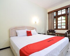 Khách sạn Reddoorz Plus @ Laweyan (Surakarta, Indonesia)