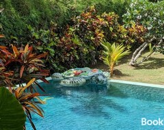 Koko talo/asunto Villa Tropicale Avec Jardin Et Piscine Privee Rare (Badung, Indonesia)