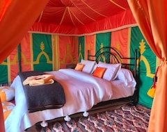 Bed & Breakfast Merzouga Luxury Maktoub (Merzouga, Morocco)