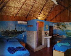 Hotel El Delfin (Taxisco, Guatemala)