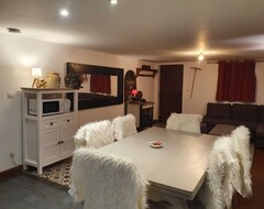 Cijela kuća/apartman Stylish Apartment In Chalet, Val Dabondance-portes Du Soleil / 0 (Vacheresse, Francuska)
