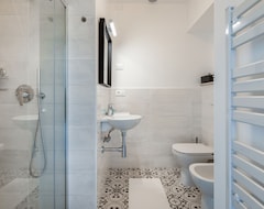 Otel Family & Friends Rooms With Shared Bathroom (Padua, İtalya)