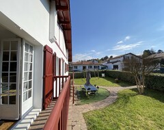 Hotelli Villa Assombrenia (Guethary, Ranska)