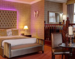 Best Western Plus Rogerthorpe Manor Hotel (Pontefract, United Kingdom)