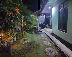 Otel Halfway House (Banyuwangi, Endonezya)
