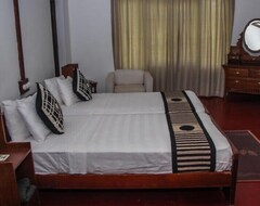 Hotel Ancoombra Tea Estate Bungalow (Kandy, Sri Lanka)
