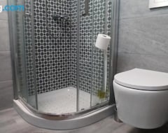 Hele huset/lejligheden room private bathroom in shared apartment 50m from Gibraltar (La Línea de la Concepción, Spanien)
