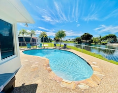 Hele huset/lejligheden Tropical Paradise Waterfront With Pool (Margate, USA)