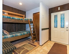 Khách sạn Sweet One Bedroom, 1.25 Bath Mountain Condo, Horizons 4 #125, In Town - On Shuttle Route (Mammoth Lakes, Hoa Kỳ)