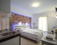 Khách sạn Agios Prokopios Hotel (Agios Prokopios, Hy Lạp)