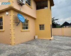 Koko talo/asunto 3 Bedrooms Duplex (Ibadan, Nigeria)