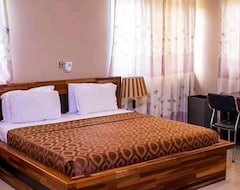 Khách sạn Whyte View Lodge (Takoradi, Ghana)