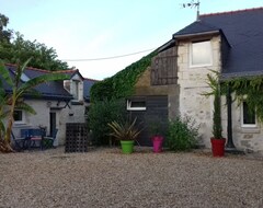 Toàn bộ căn nhà/căn hộ Rooms In Independent Family And Modern Courtyard. (Vernantes, Pháp)