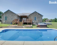 Casa/apartamento entero Tennessee Vacation Rental Private Pool And Hot Tub! (Cedar Hill, EE. UU.)
