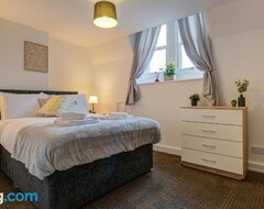 Cijela kuća/apartman 1bed - Contractor-friendly Apartment - High Street Views (Stamford, Ujedinjeno Kraljevstvo)