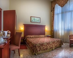 Khách sạn Palazzo Marcello Hotel Al Sole (Venice, Ý)