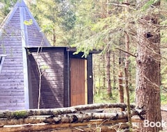 Camping site Riksi Pustkoda (Hiiu vald, Estonia)