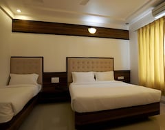 Hotel Satyan Inn (Shirdi, India)