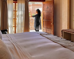 Khách sạn Hotel Terrantai Lodge (San Pedro de Atacama, Chile)