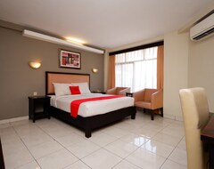 Khách sạn RedDoorz Plus @ Singosari Raya (Semarang, Indonesia)