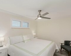 Cijela kuća/apartman Rare 3 Bedroom, Oceanfront Condo - Beach, Pool, Tennis, Parking, Secured. (Satellite Beach, Sjedinjene Američke Države)