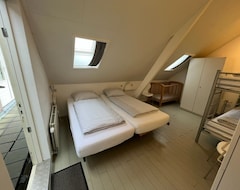Toàn bộ căn nhà/căn hộ Comfortably furnished with swim spa and sauna (Deventer, Hà Lan)