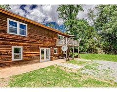 Toàn bộ căn nhà/căn hộ Tatum’s Retreat -sauna- Hiking-wineries- Unit B (Wolftown, Hoa Kỳ)