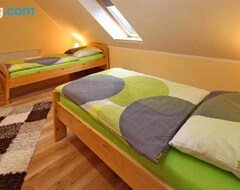 Cijela kuća/apartman Cozy Apartment In Userin With Lake View (Userin, Njemačka)