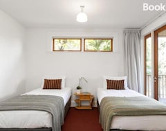 Entire House / Apartment Upper Gardens - Only A 4 Minute Walk To Town (Queenstown, New Zealand)