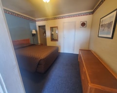 Rode Inn Motel (Clifton, USA)